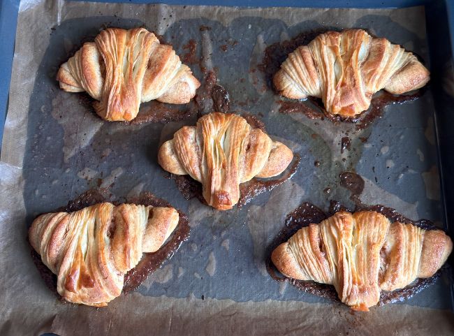 Franzbrötchen backen