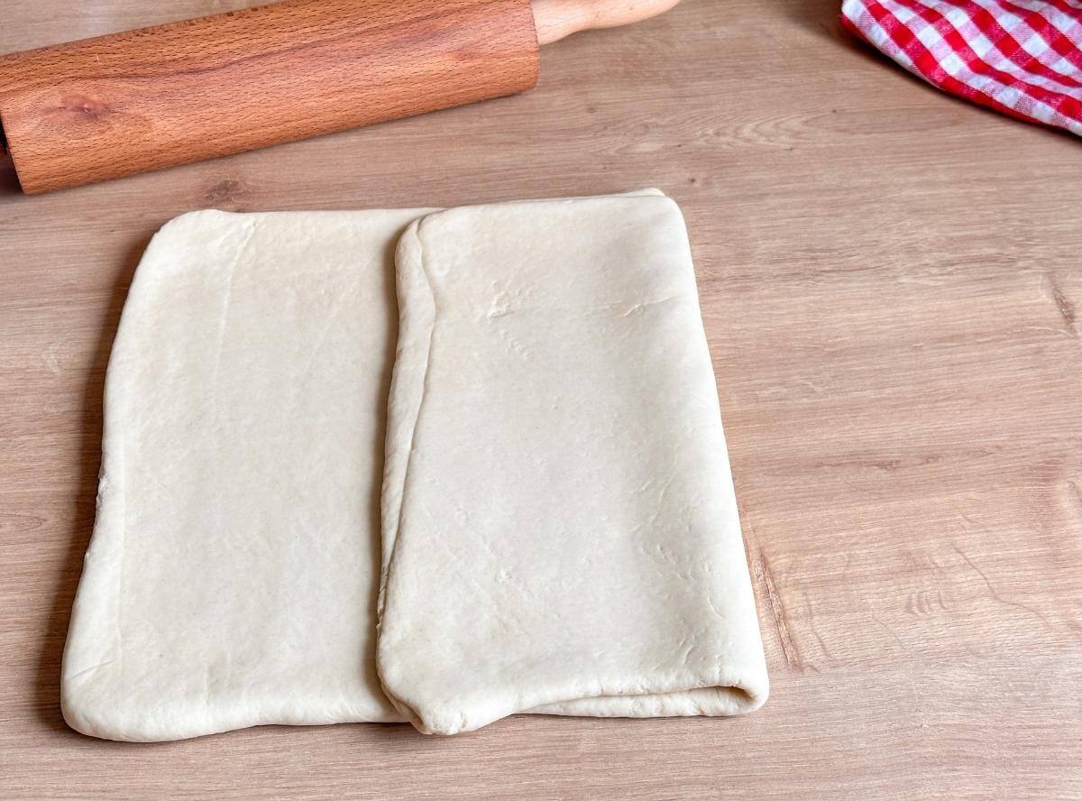 Franzbrötchen falten Franzbrötchen falten