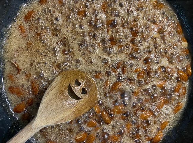 Gebrannte Mandeln kochen