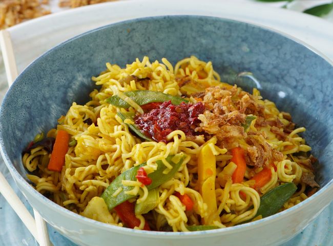 Gebratene chinesische Nudeln Gebratene chinesische Nudeln