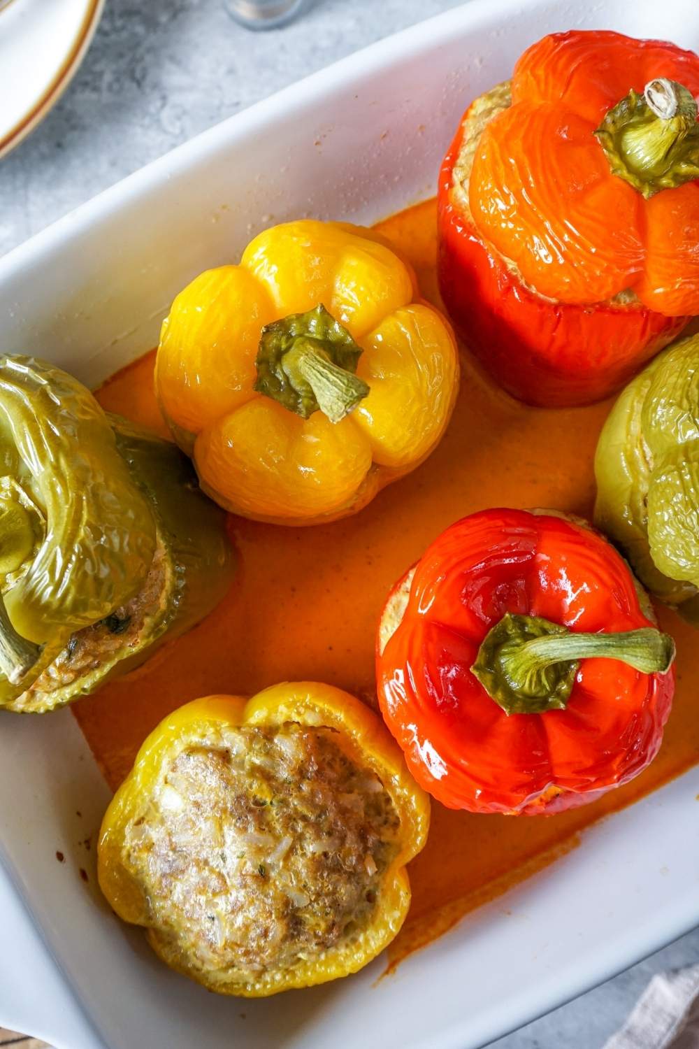 Gefüllte Paprika mit Hackfleisch – so lecker Gefüllte Paprika mit Hackfleisch – so lecker