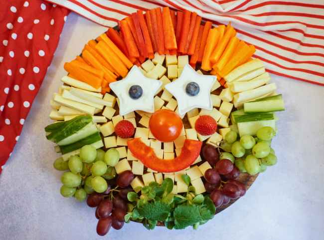 Gemüse-Clown als gesunder Partysnack