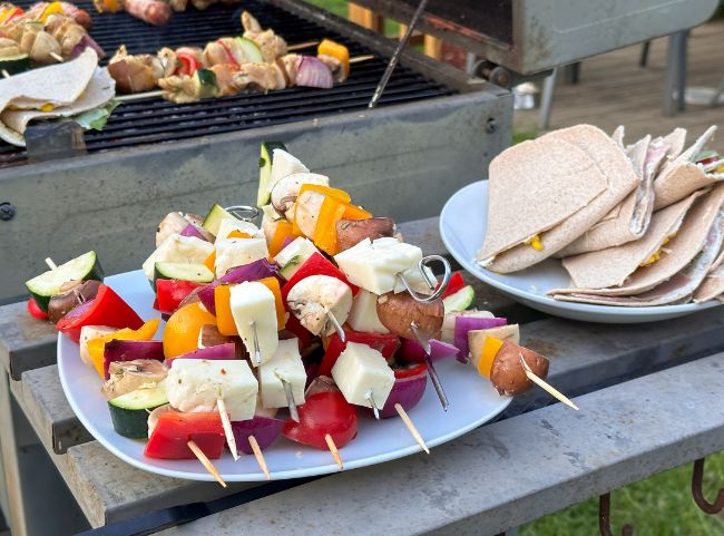 Gemüsespieße zum Grillen