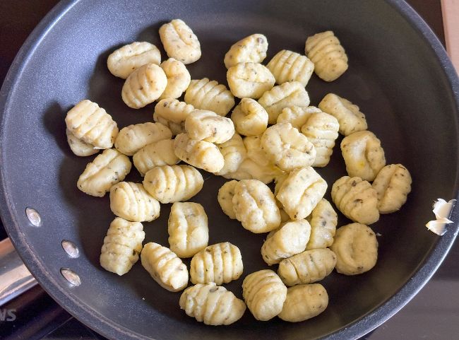 Gnocchi Salat anbraten