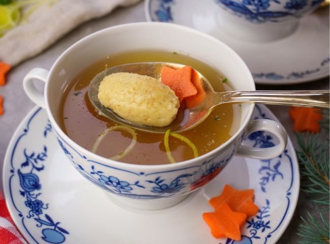 Grießnockerlsuppe Grießnockerlsuppe