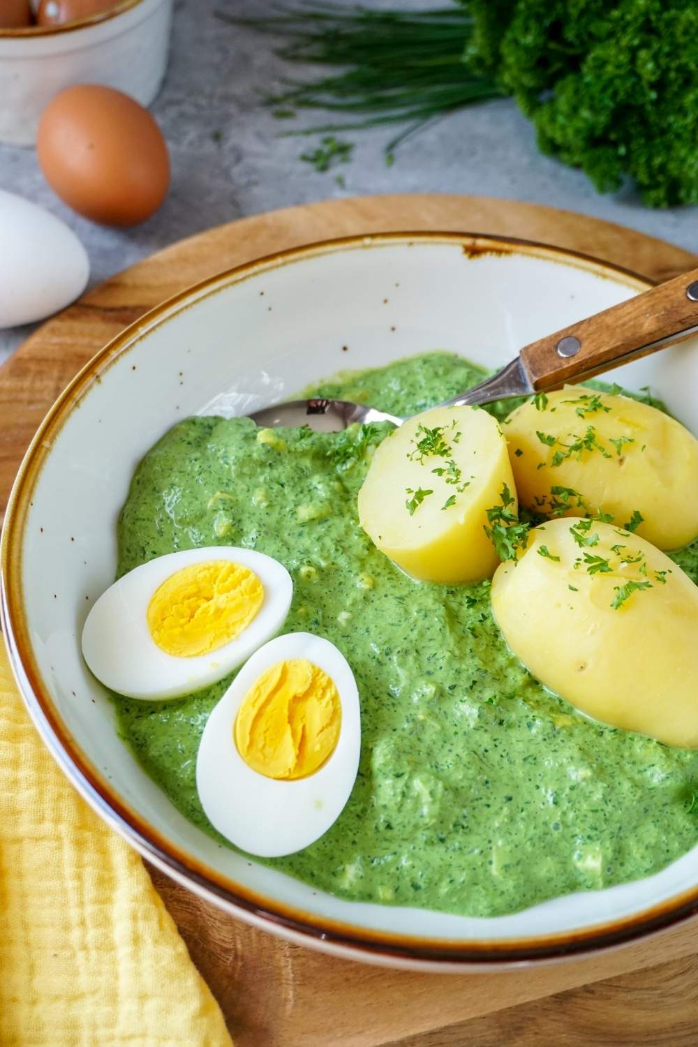 grüne Soße mit Kartoffeln und Ei grüne Soße mit Kartoffeln und Ei