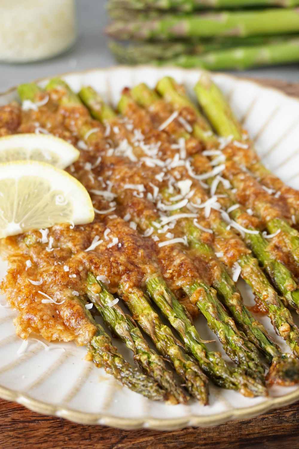 Spargel in der Heißluftfritteuse mit Parmesan