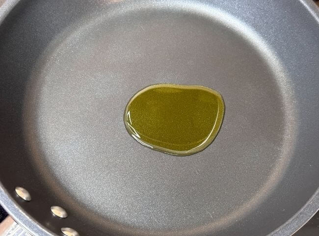 Grünkernbratlinge - Öl erhitzen