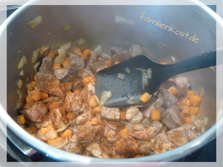 Gulasch aus dem Schnellkochtopf Gulasch aus dem Schnellkochtopf