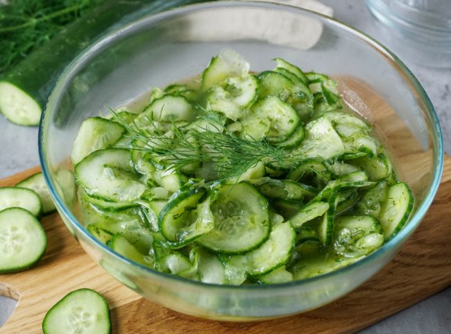 Gurkensalat mit Dill