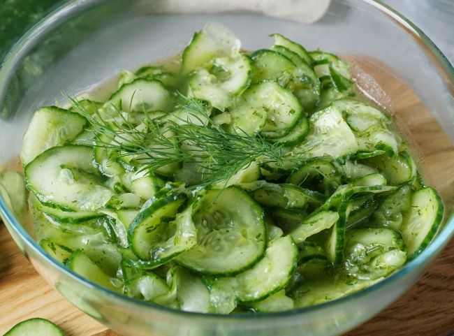 Gurkensalat Rezept mit Dill