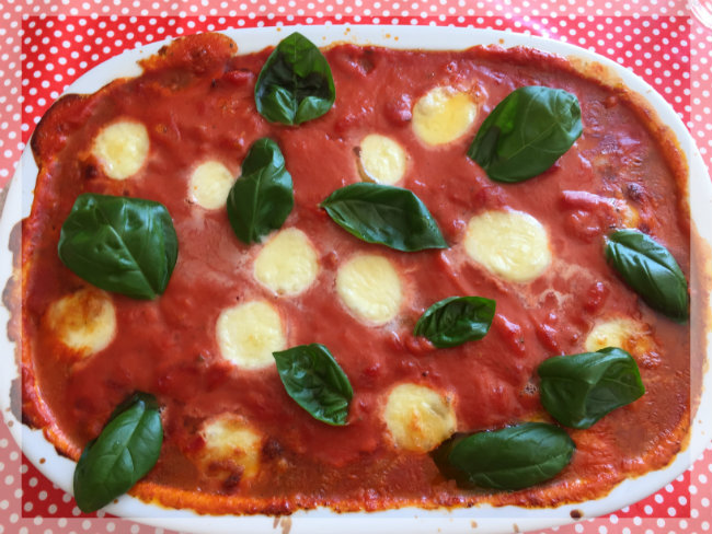 Hackbällchen mit Tomatensosse und Mozzarella Hackbällchen mit Tomatensosse und Mozzarella