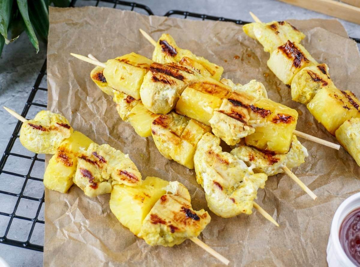 Hähnchen-Ananas-Spieße vom Grill