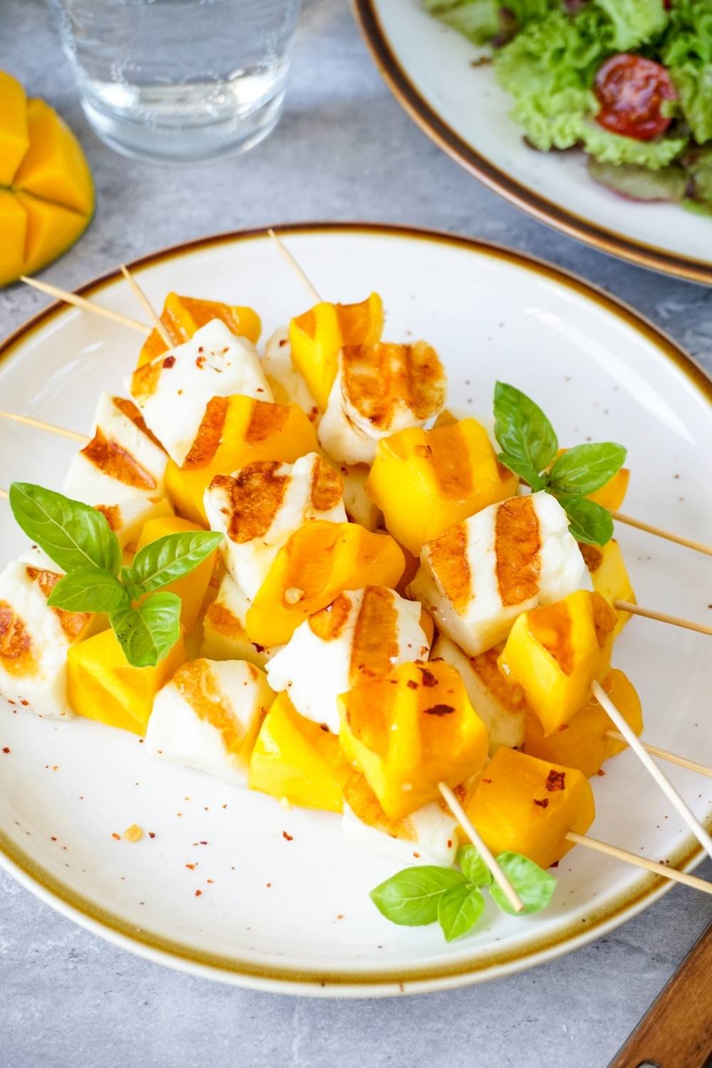 Halloumi-Mango-Spieße Halloumi-Mango-Spieße