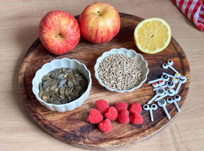Halloween-Gebiss aus Apfel