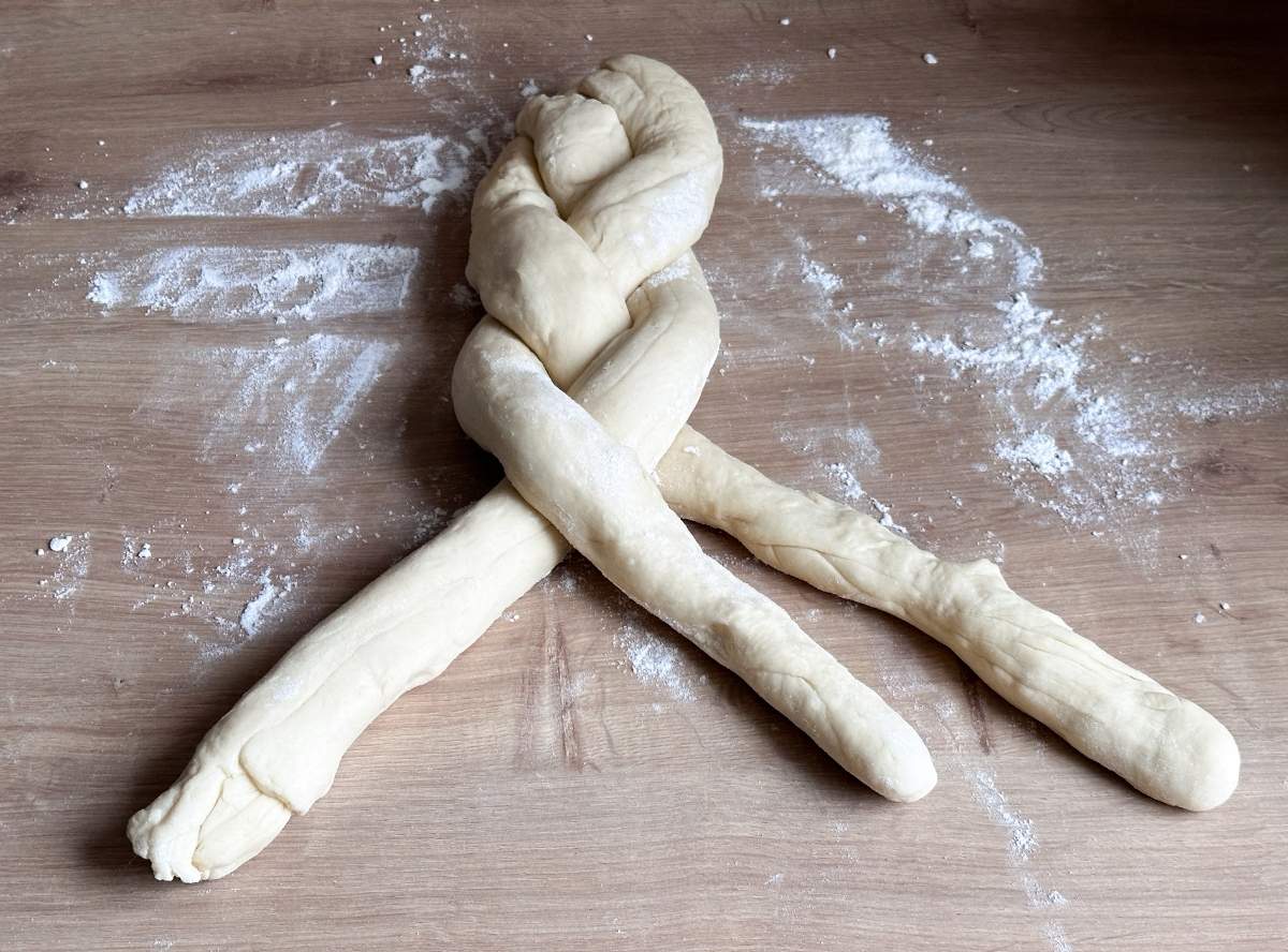 Hefezopf flechten Hefezopf flechten