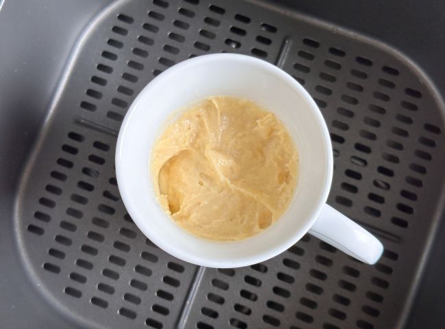 Heißluftfritteuse Kuchen in Tasse backen