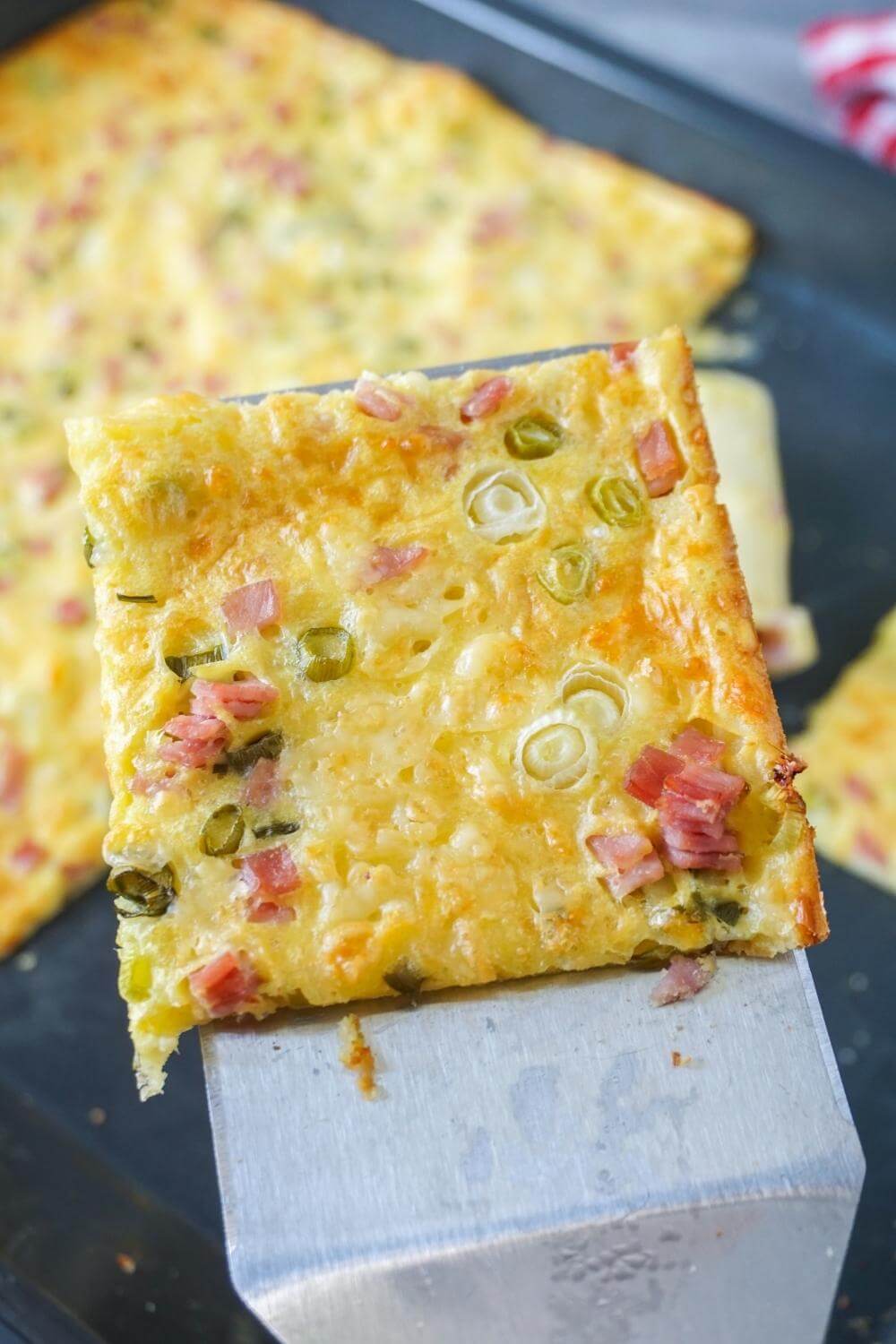 Herzhafter Ofenpfannkuchen mit Kochschinken und Käse Herzhafter Ofenpfannkuchen mit Kochschinken und Käse