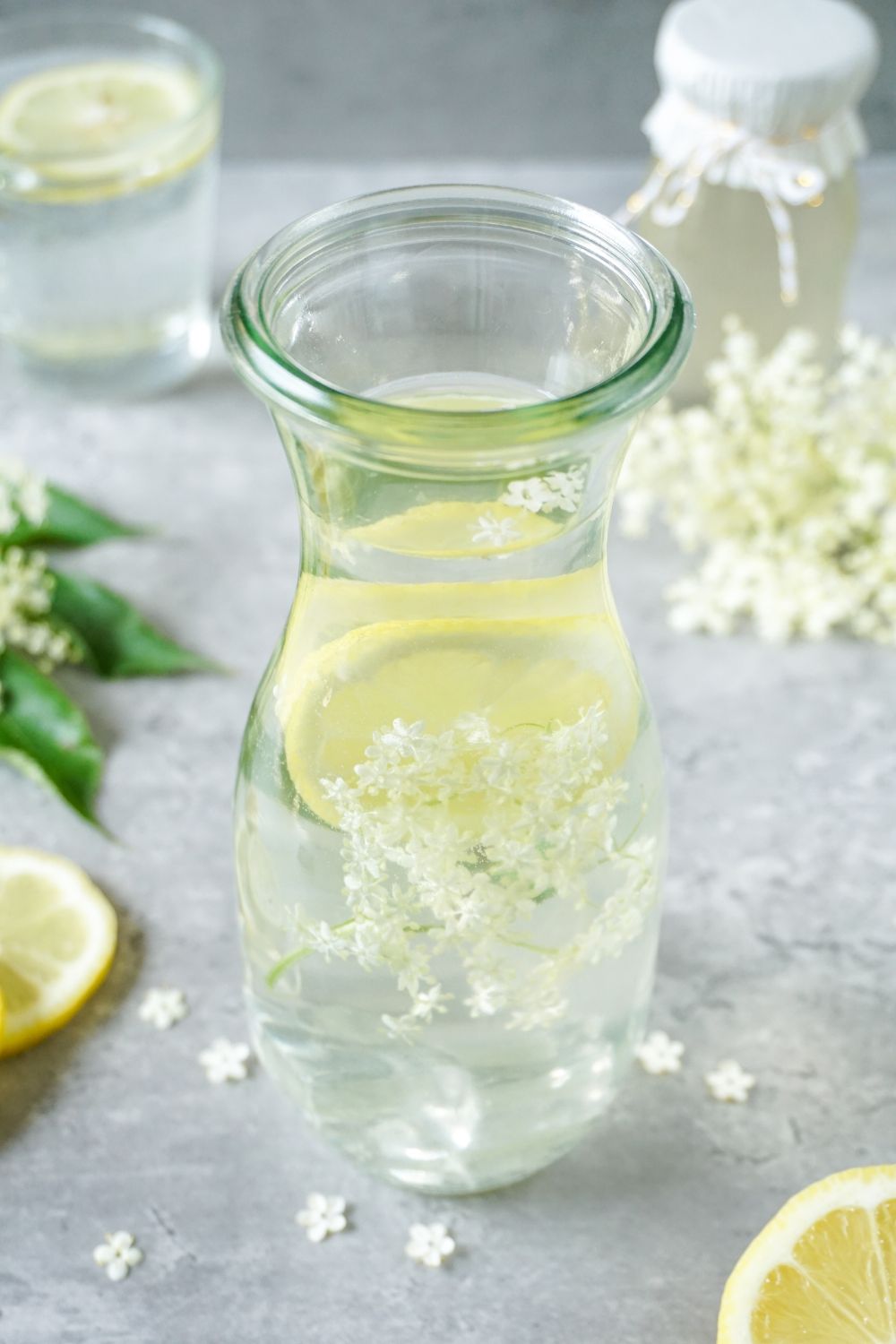 Holunderblütensirup selber machen – so einfach Holunderblütensirup selber machen – so einfach