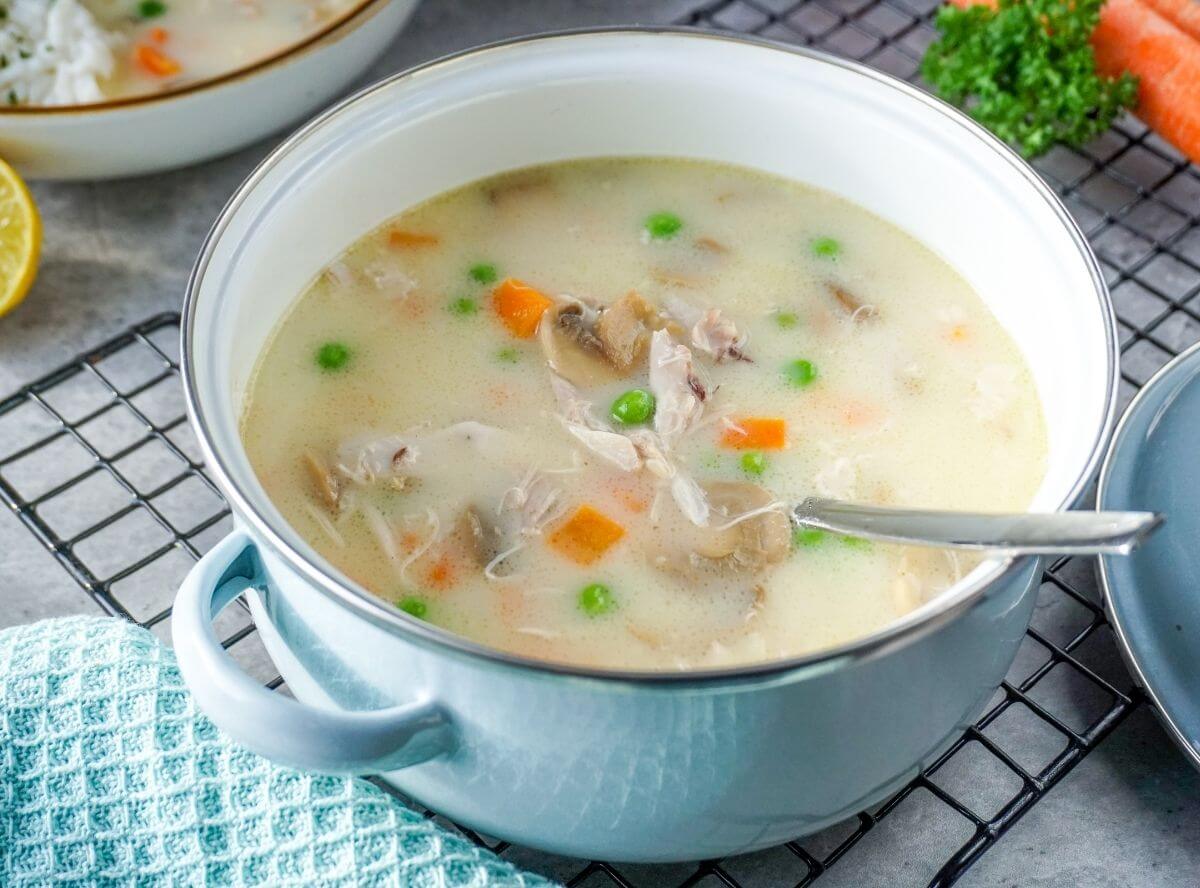 H&uuml;hnerfrikassee klassisch