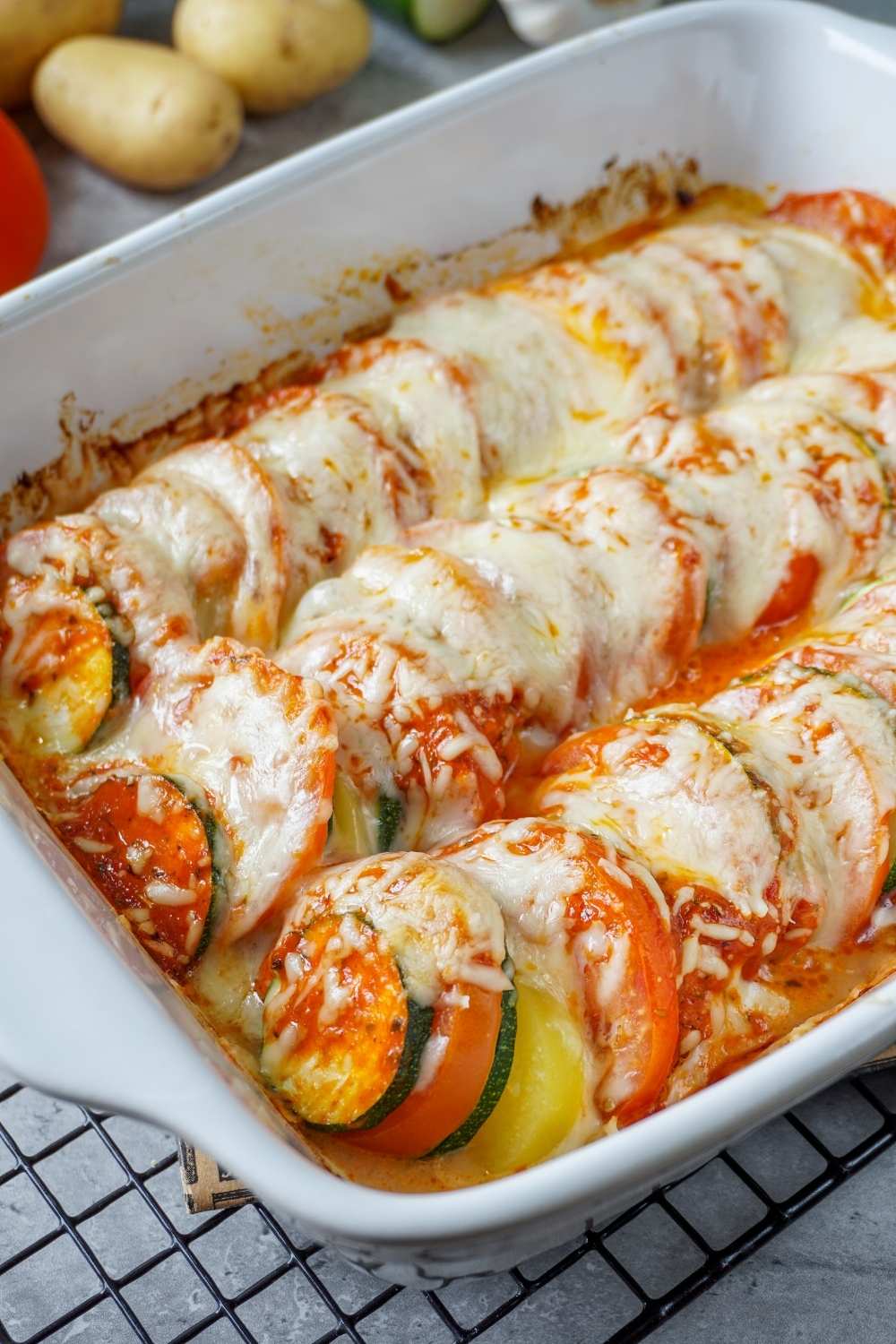 Tomaten-Zucchini-Kartoffel-Gratin Tomaten-Zucchini-Kartoffel-Gratin