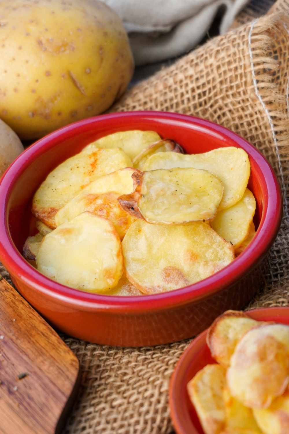 Kartoffelchips aus der Heißluftfritteuse Kartoffelchips aus der Heißluftfritteuse