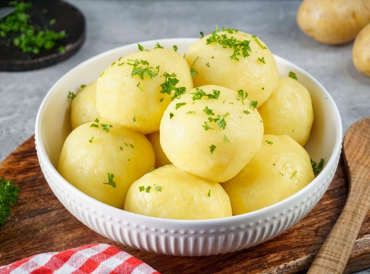 Kartoffelkl&ouml;&szlig;e Petersilie