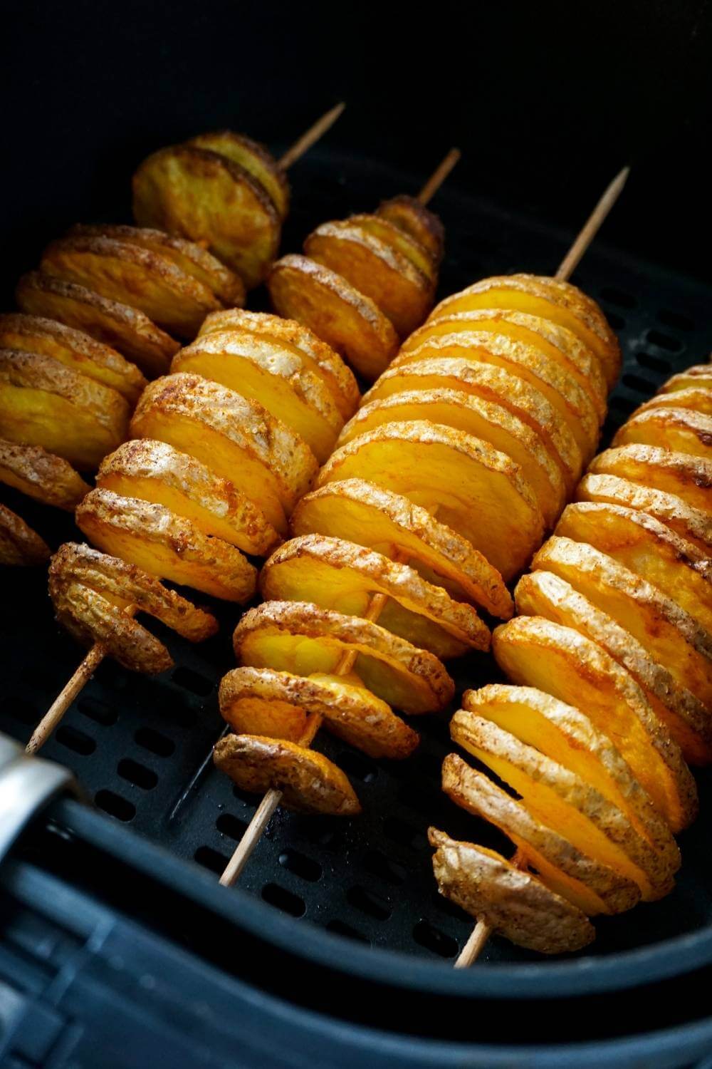 Spiralkartoffeln aus der Heißluftfritteuse Spiralkartoffeln aus der Heißluftfritteuse