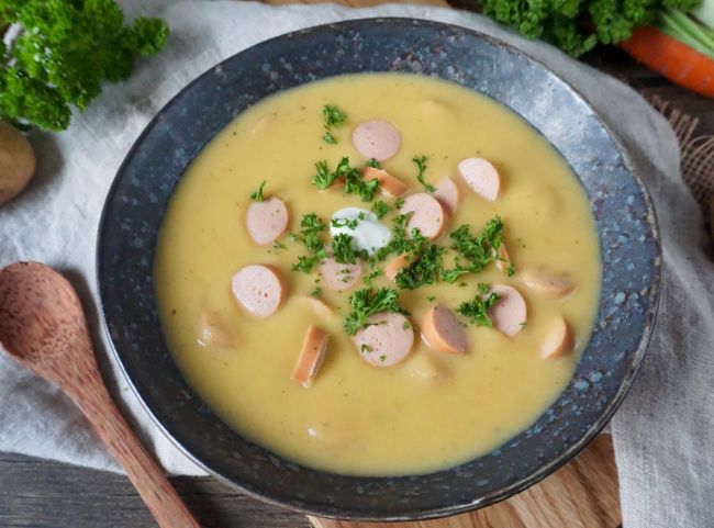 Einfache Kartoffelsuppe wie von Oma