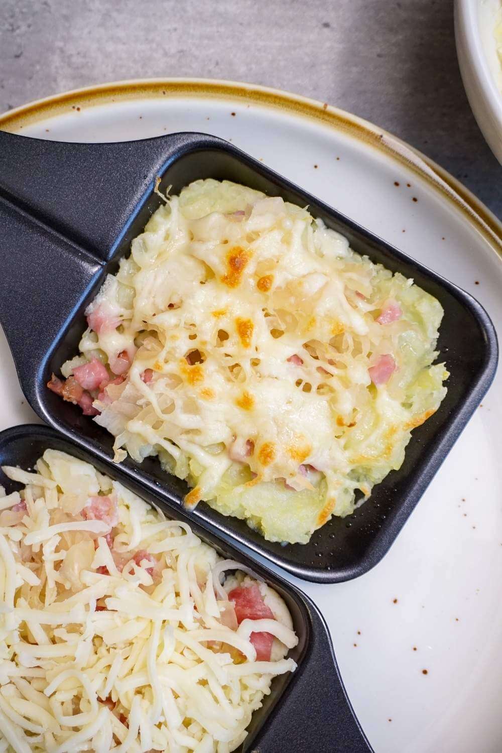 Kloßteig Raclette Pfännchen mit Sauerkraut
