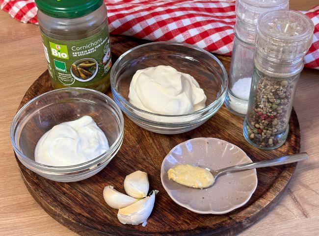 Knoblauchsoße Rezept mit Joghurt Knoblauchsoße Rezept mit Joghurt
