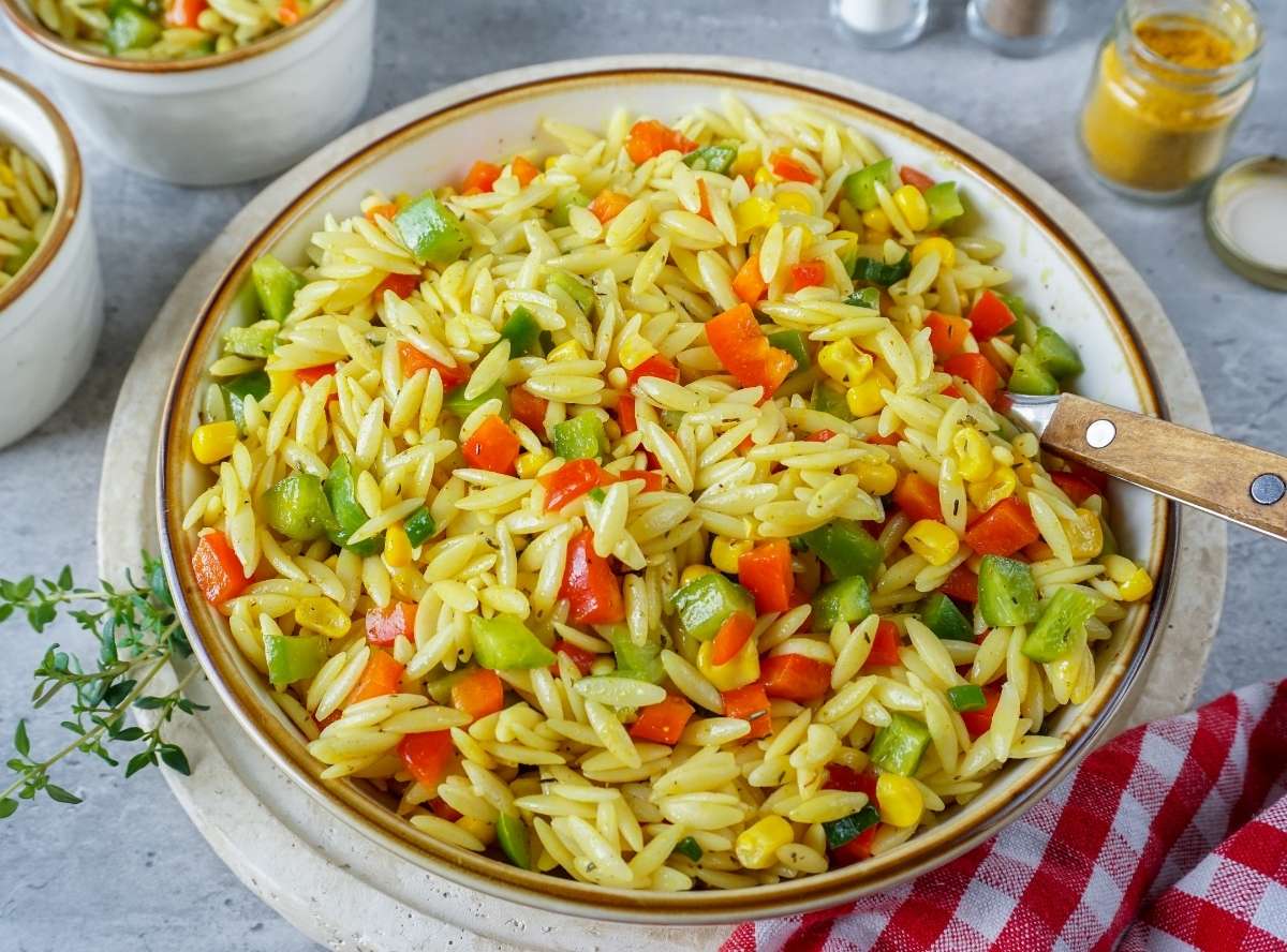 Kritharaki-Salat mit Curry