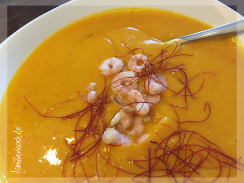 Kürbissuppe mit Kokosmilch und Garnelen “Kürbissuppe