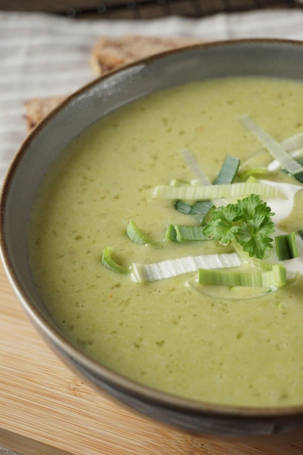 Lauchcremesuppe – vegetarisch, einfach & schnell Lauchcremesuppe – vegetarisch, einfach & schnell