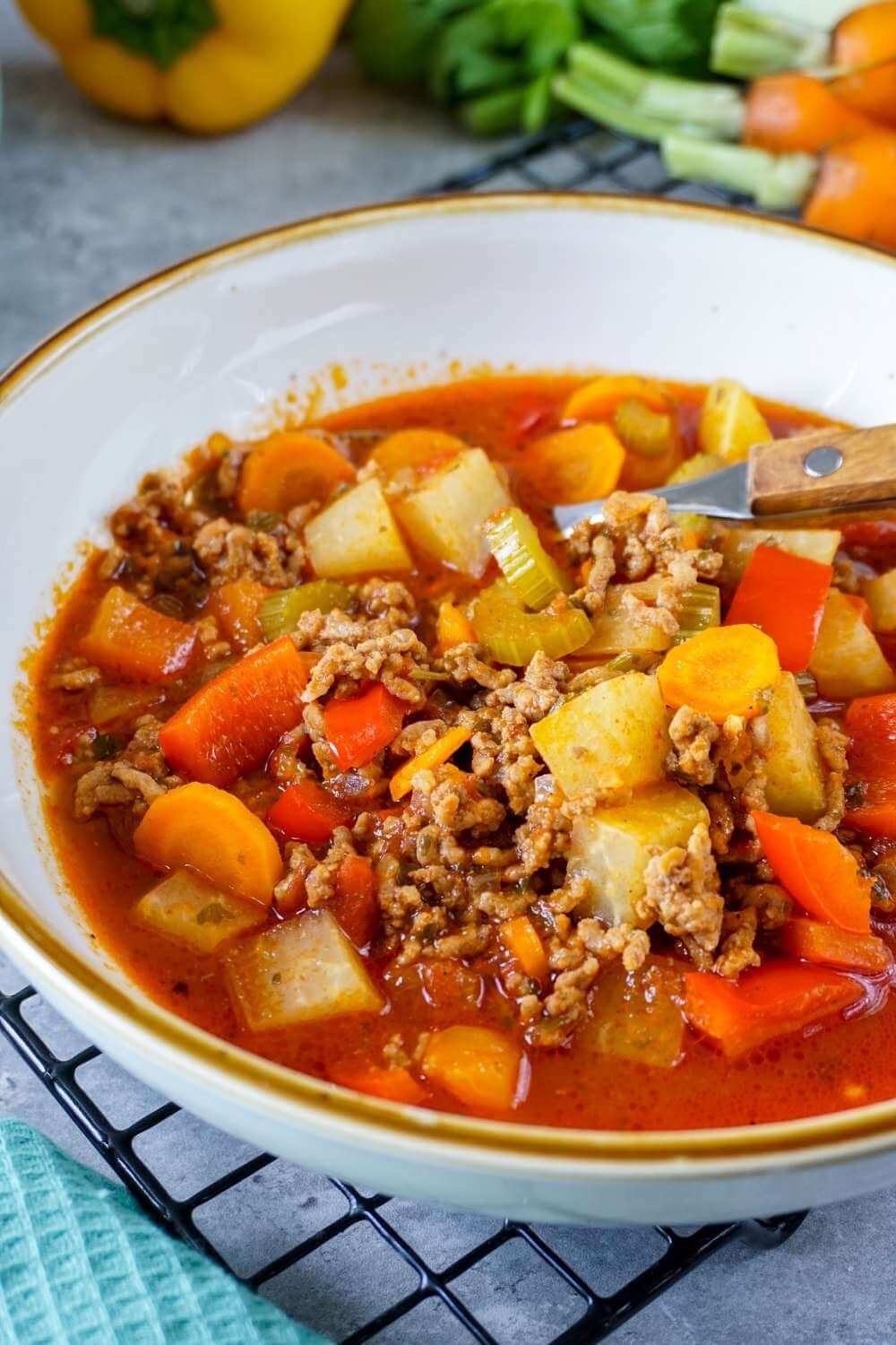 Low Carb Bauerntopf: In diesem Rezept trifft Hausmannskost auf High Protein! Low Carb Bauerntopf: In diesem Rezept trifft Hausmannskost auf High Protein!