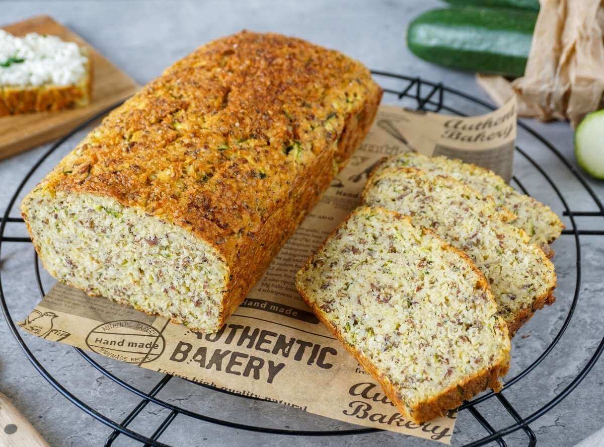 Low Carb Zucchini Brot