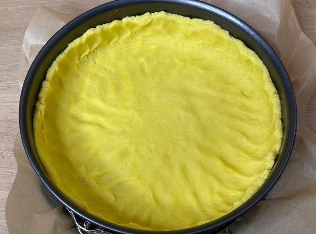 Käsekuchen - den Boden backen