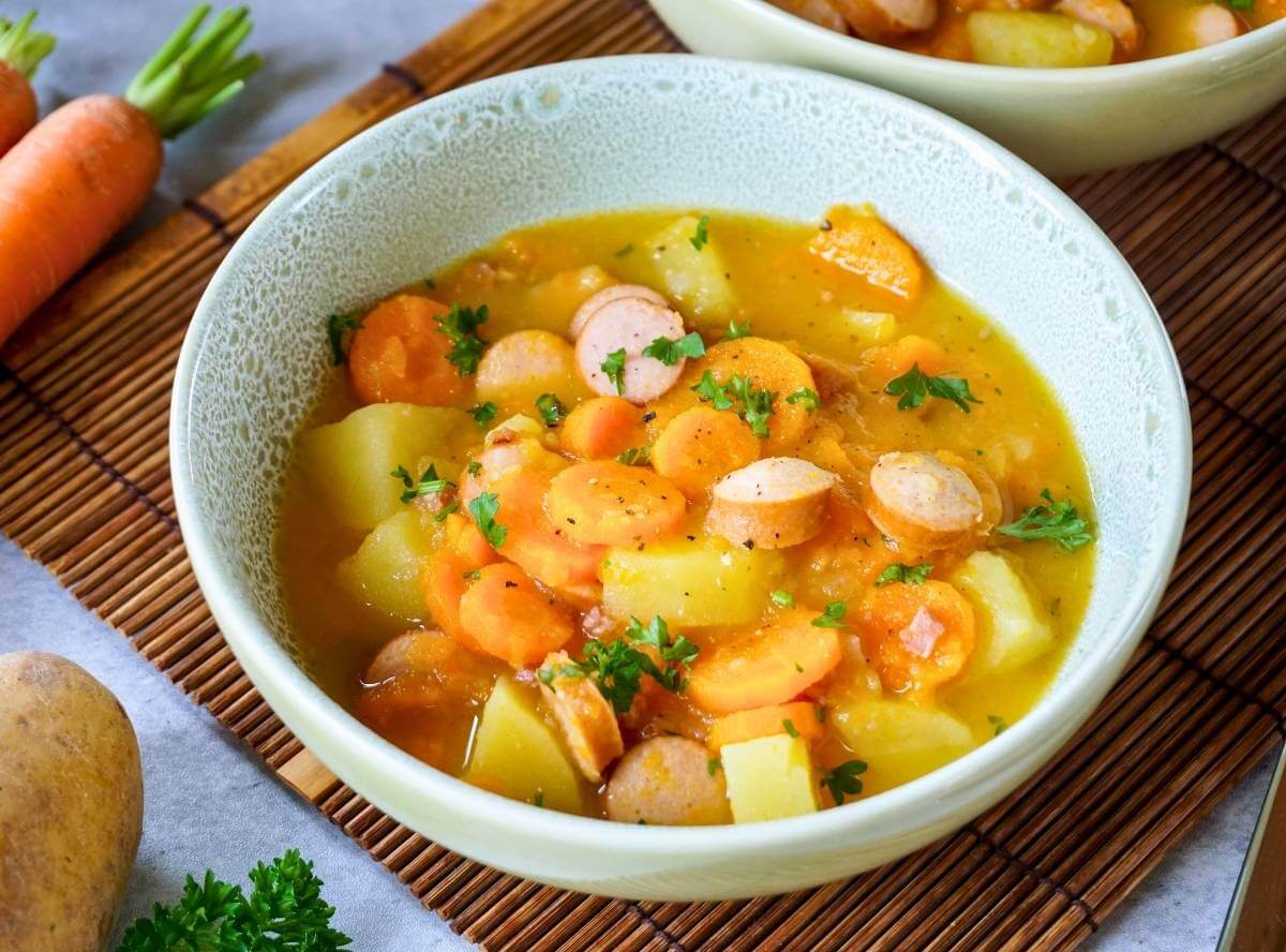 Möhreneintopf klassisch gekocht: einfach, günstig, gut