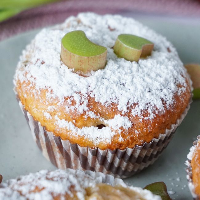 Muffins mit Rhabarber Muffins mit Rhabarber