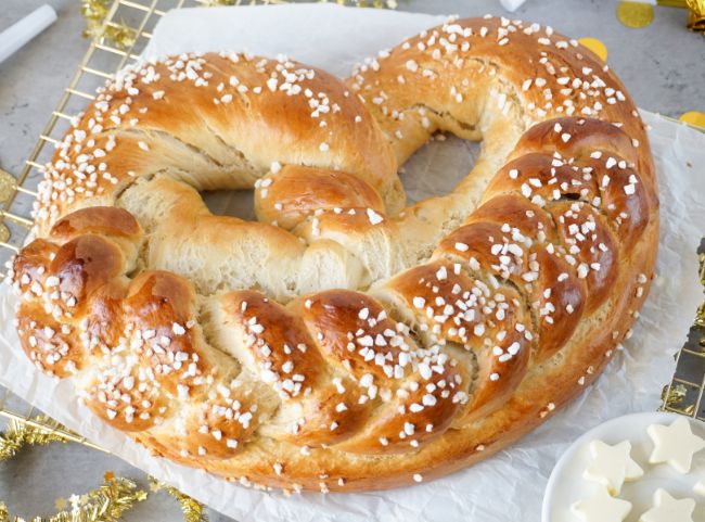 Neujahrsbrezel wie vom Bäcker Neujahrsbrezel wie vom Bäcker