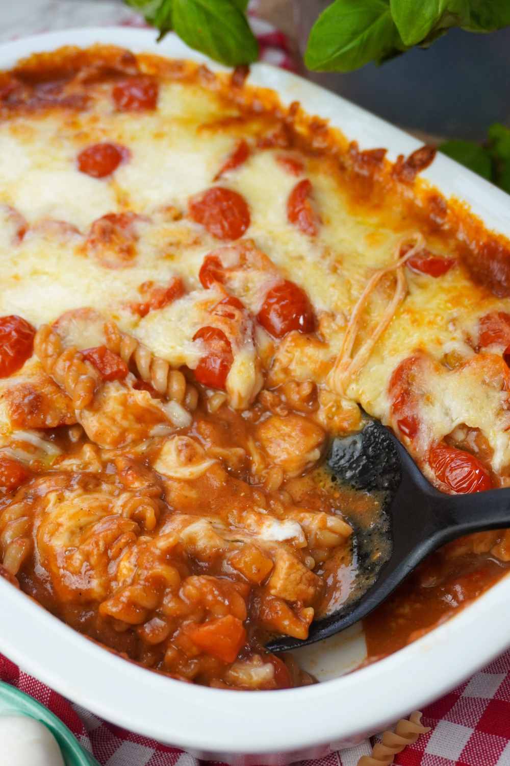 Nudelauflauf mit Hähnchen und Paprika Nudelauflauf mit Hähnchen und Paprika