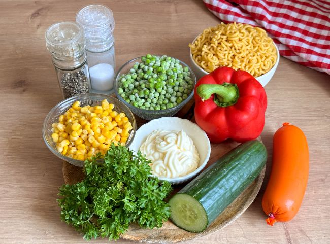 Nudelsalat mit Mayonnaise Rezept Nudelsalat mit Mayonnaise Rezept