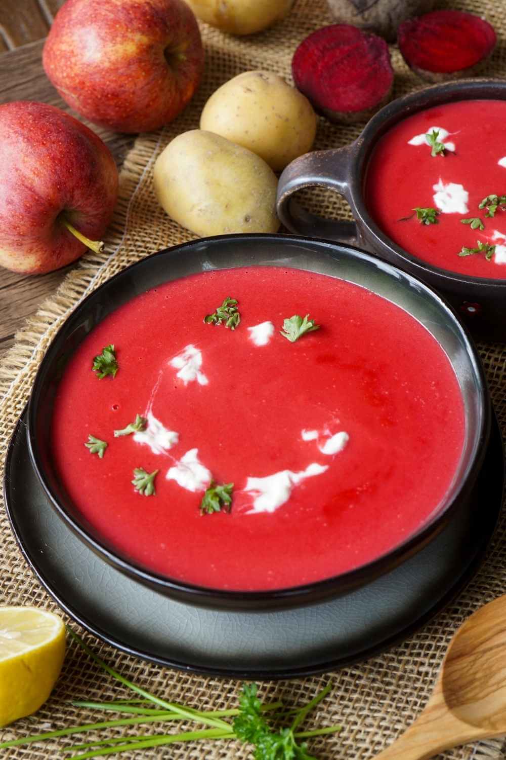 Rote Bete Suppe mit Kartoffeln
