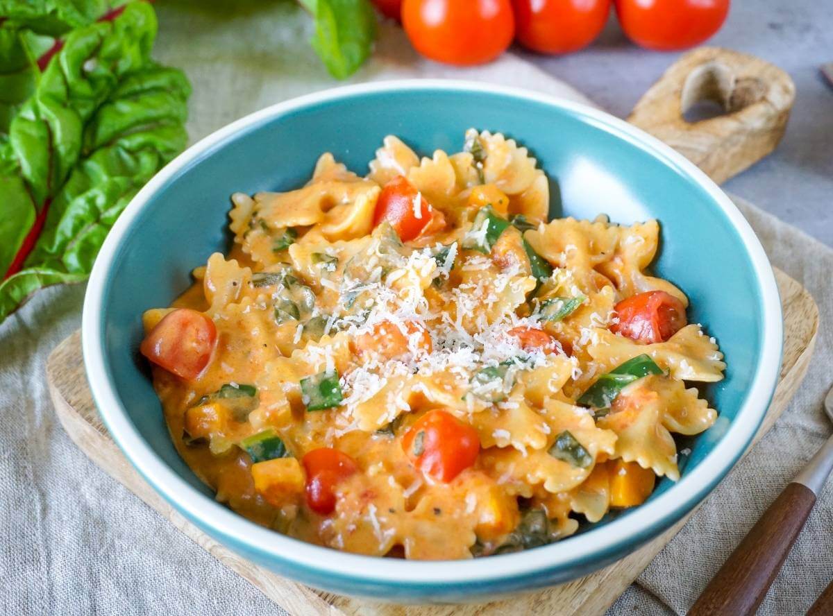One Pot Pasta mit Mangold