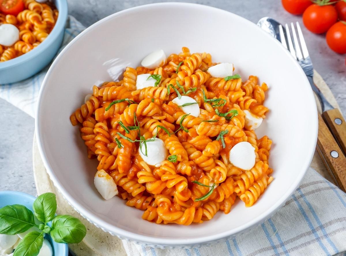 One Pot Pasta – Die macht sich fast von alleine und steht in 15 Minuten auf dem Tisch!