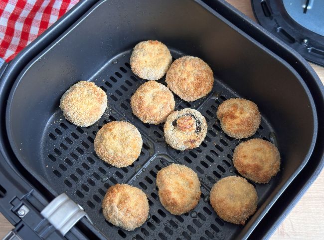 Panierte knusprige Champignons Heißluftfritteuse