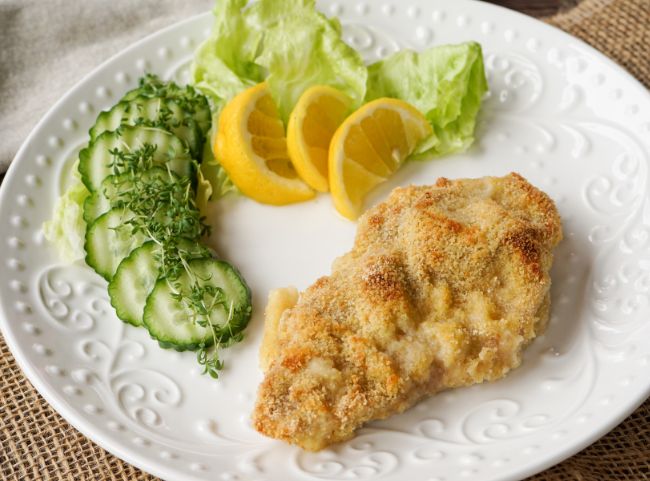 Panierte Schnitzel im Backofen selber machen