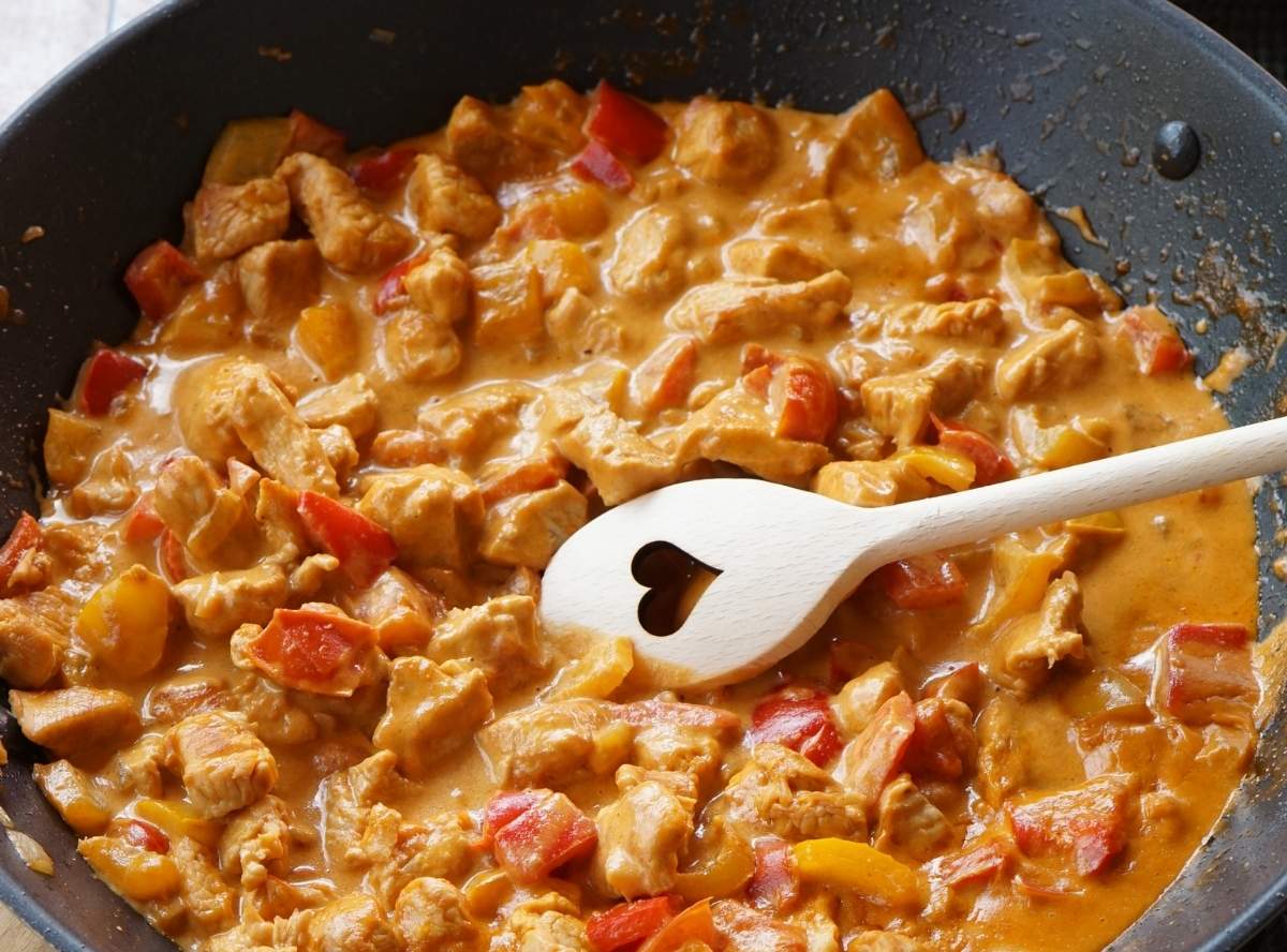 Paprika Sahne Hähnchen
