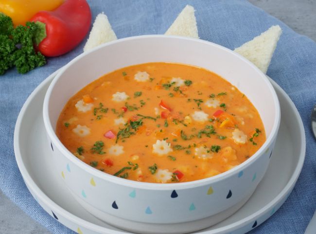 Paprikasuppe mit Kartoffel für Kinder