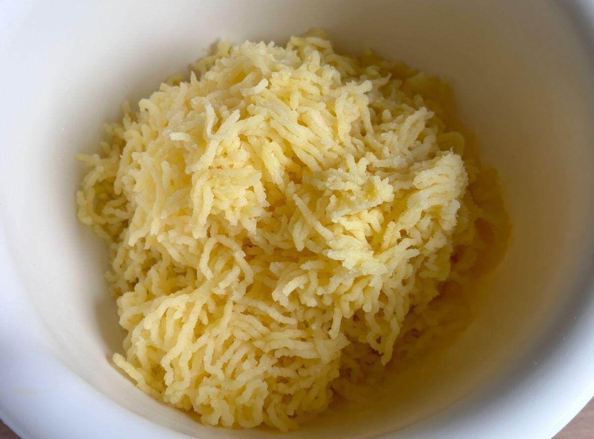 Quarkkeulchen Kartoffeln pressen